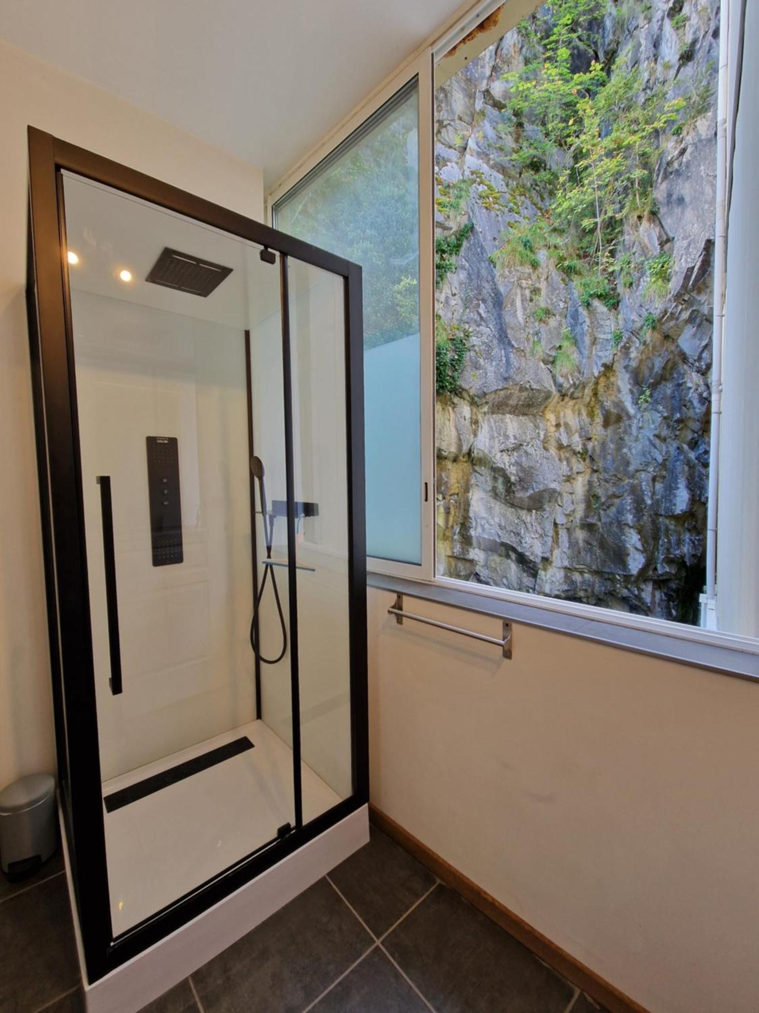 Les Appartements De Lucie Eaux-Bonnes Exterior photo